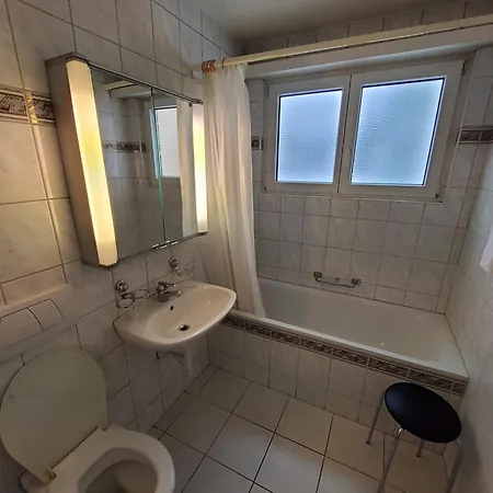 Helle 2 Schlafzimmer In - Grosszuegig, Zentral Und Ruhig Gelegen Appartement