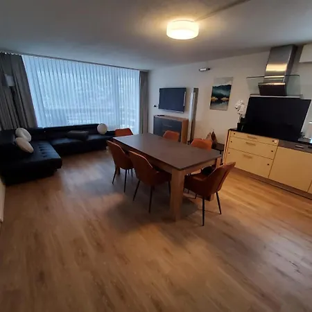 Apartment Helle 2 Schlafzimmer In - Grosszuegig, Zentral Und Ruhig Gelegen *