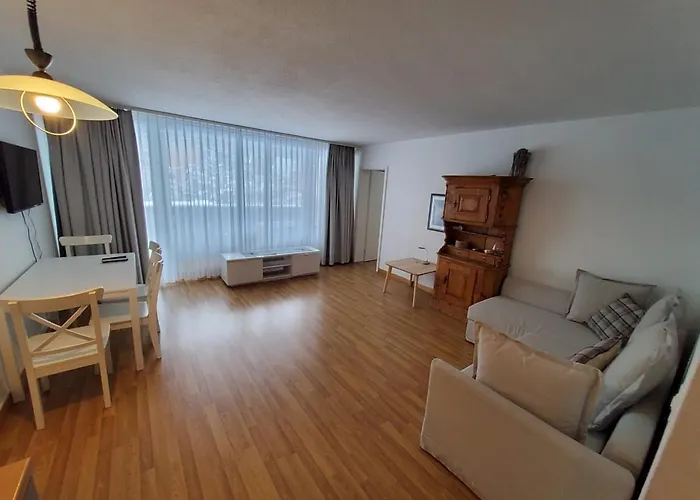 Helle 2 Schlafzimmer In - Grosszuegig, Zentral Und Ruhig Gelegen