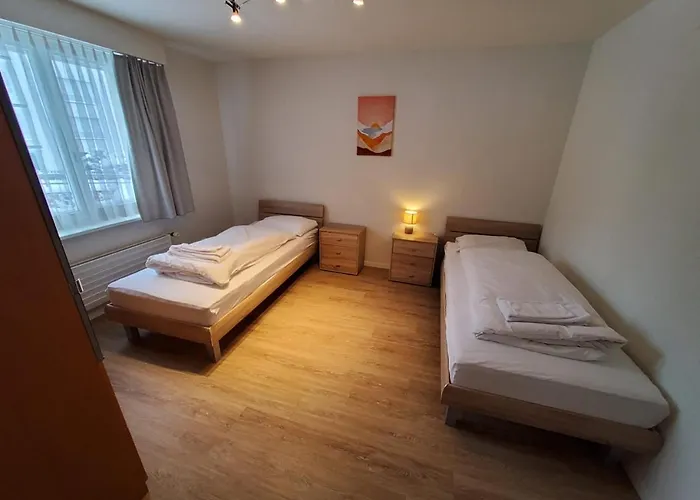 Helle 2 Schlafzimmer In - Grosszuegig, Zentral Und Ruhig Gelegen *