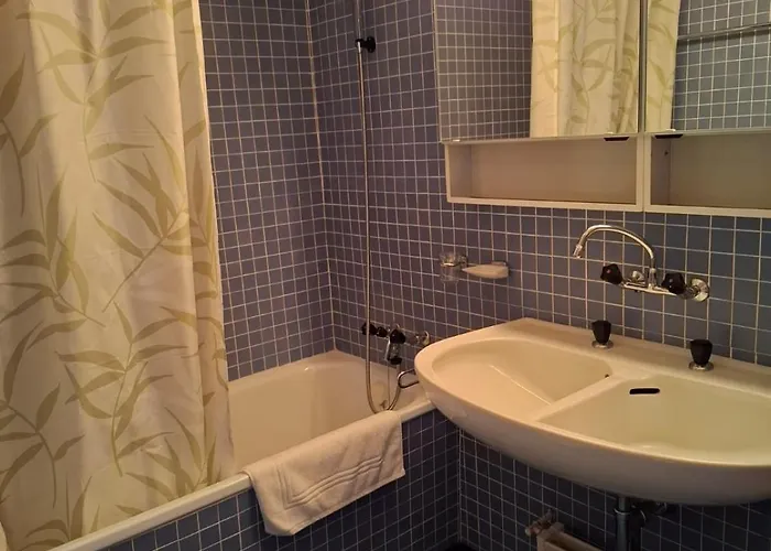 Apartman Helle 2 Schlafzimmer In - Grosszuegig, Zentral Und Ruhig Gelegen Davos